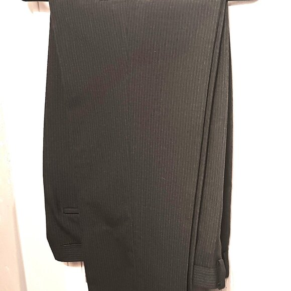 Michael Kors Men 2 Piece Gray Pinstripe Suit - Picture 11 of 16